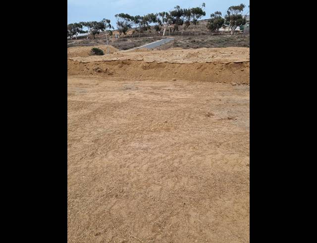 2 BEDROOM HOUSE FOR SALE IN ST HELENA VIEWS